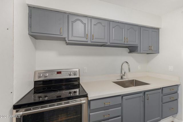 1321 N 48TH Place, Phoenix, AZ 85008