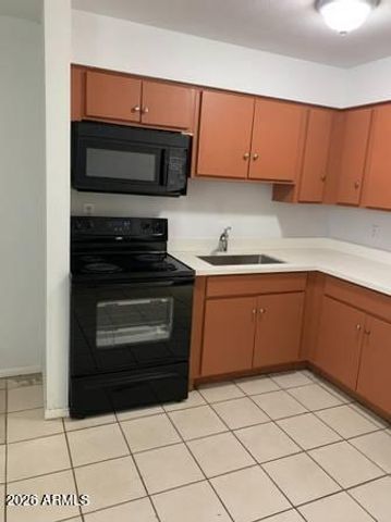 1321 N 48TH Place, Phoenix, AZ 85008