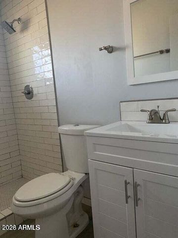 1321 N 48TH Place, Phoenix, AZ 85008