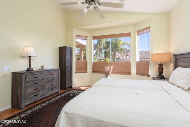 8078 W Morning Light Way, Tucson, AZ 85743