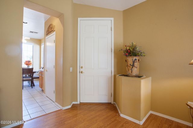 8078 W Morning Light Way, Tucson, AZ 85743