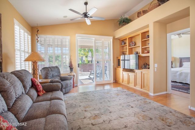 8078 W Morning Light Way, Tucson, AZ 85743