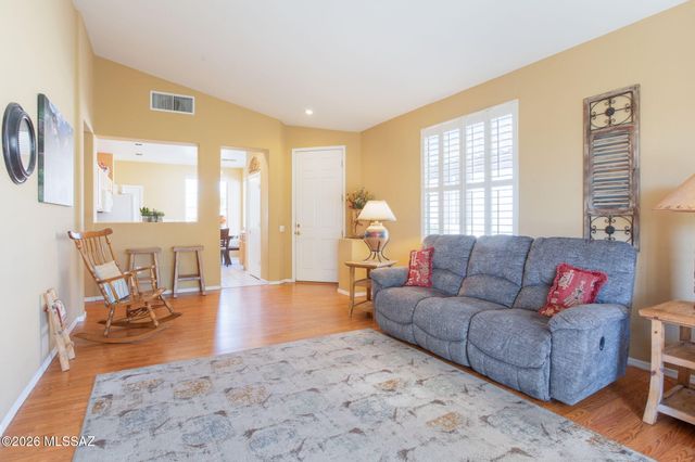 8078 W Morning Light Way, Tucson, AZ 85743