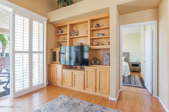 8078 W Morning Light Way, Tucson, AZ 85743