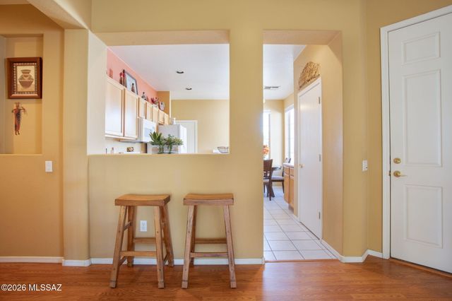 8078 W Morning Light Way, Tucson, AZ 85743