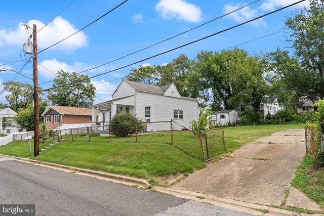 1210 FOYER AVE, Capitol Heights, MD 20743