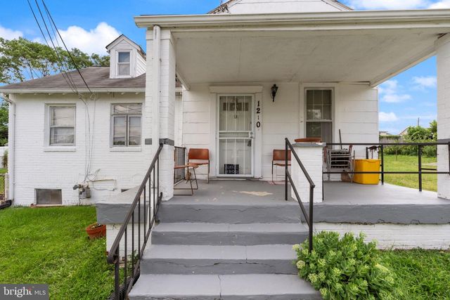 1210 FOYER AVE, Capitol Heights, MD 20743