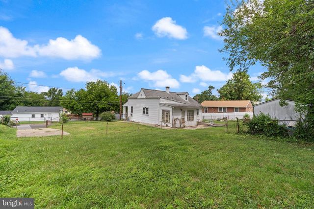 1210 FOYER AVE, Capitol Heights, MD 20743