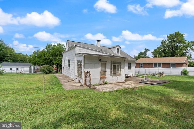 1210 FOYER AVE, Capitol Heights, MD 20743