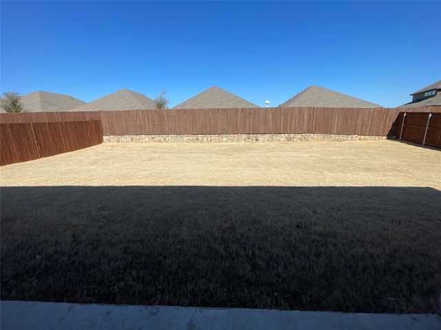 769 Sunglow Way, Lavon, TX 75166