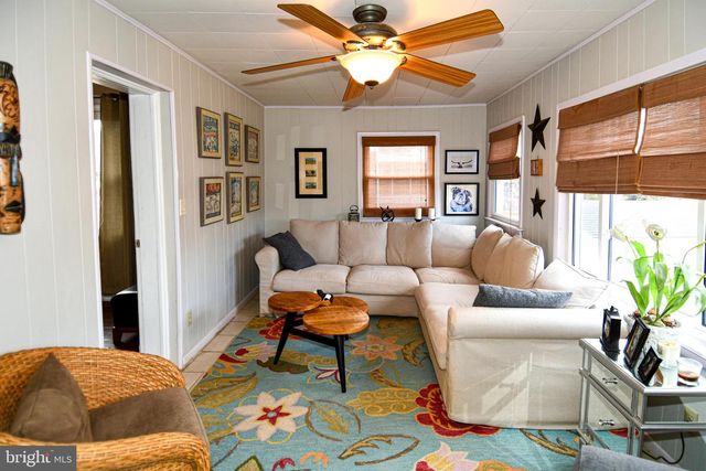 6208 SLIGO MILL RD NE, Washington, DC 20011