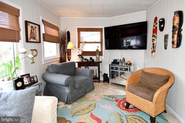 6208 SLIGO MILL RD NE, Washington, DC 20011