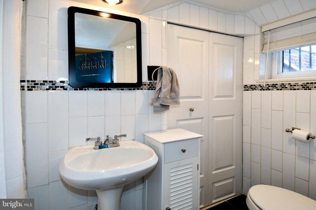 6208 SLIGO MILL RD NE, Washington, DC 20011