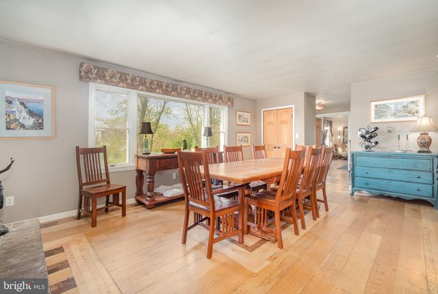 99 FOGELSANGER RD, Shippensburg, PA 17257