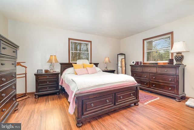 99 FOGELSANGER RD, Shippensburg, PA 17257