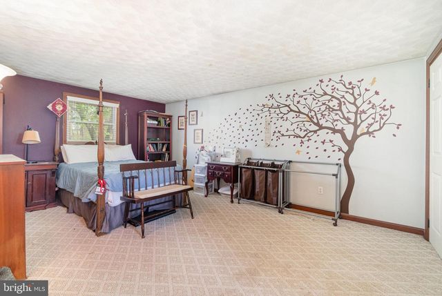 99 FOGELSANGER RD, Shippensburg, PA 17257