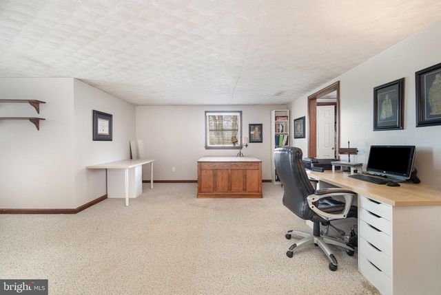 99 FOGELSANGER RD, Shippensburg, PA 17257