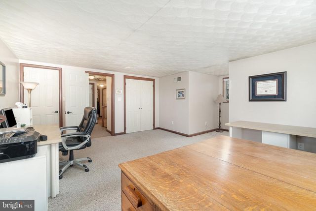 99 FOGELSANGER RD, Shippensburg, PA 17257