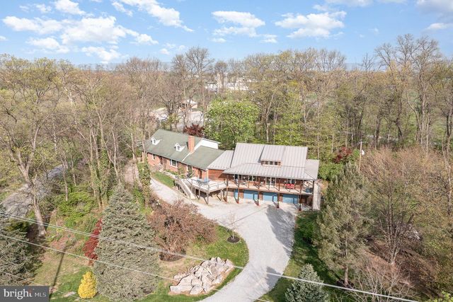99 FOGELSANGER RD, Shippensburg, PA 17257