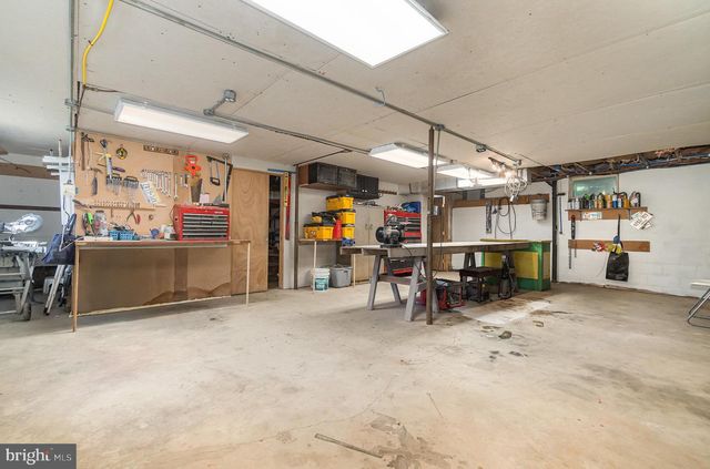 99 FOGELSANGER RD, Shippensburg, PA 17257