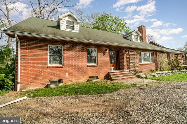 99 FOGELSANGER RD, Shippensburg, PA 17257