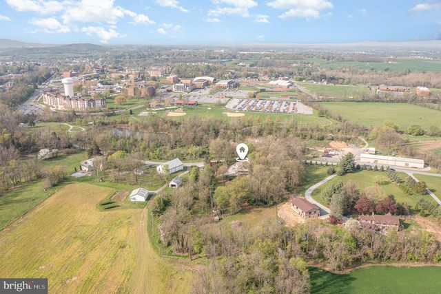 99 FOGELSANGER RD, Shippensburg, PA 17257