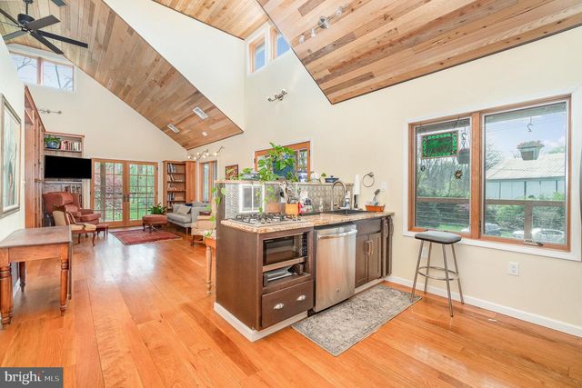 99 FOGELSANGER RD, Shippensburg, PA 17257