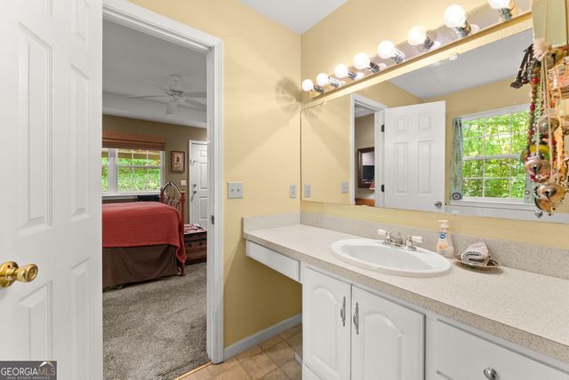 162 Greenview Court, Cleveland, GA 30528