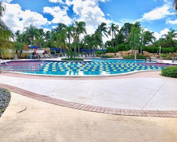 10700 NW 66th St 109, Doral, FL 33178