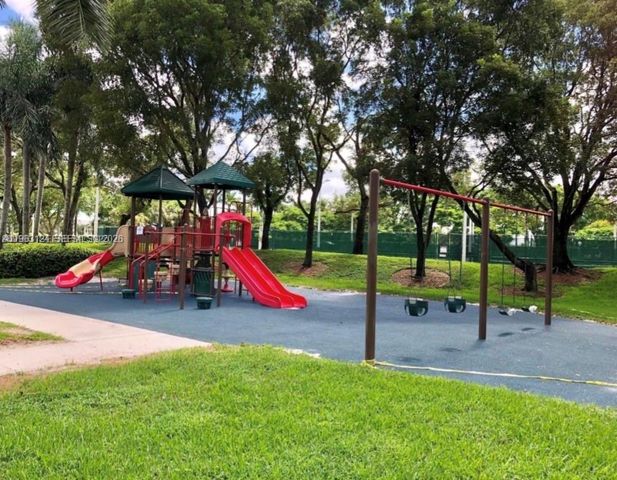 10700 NW 66th St 109, Doral, FL 33178