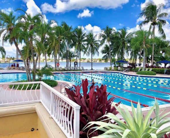 10700 NW 66th St 109, Doral, FL 33178