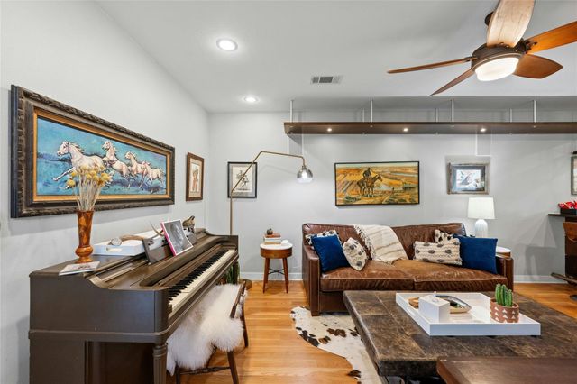 2409 East Side DR, Austin, TX 78704