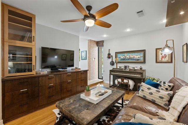 2409 East Side DR, Austin, TX 78704