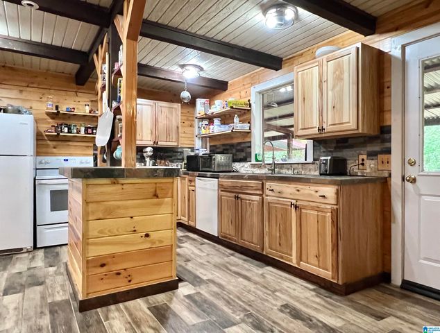 855 MARBLE QUARRY ROAD, Talladega, AL 35160