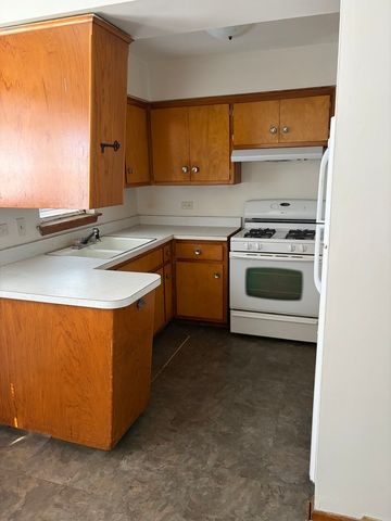 10520 S Austin Avenue 1W, Chicago Ridge, IL 60415