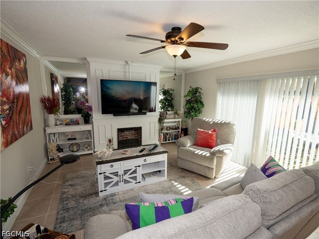 1727 Park Meadows DR 2, Fort Myers, FL 33907