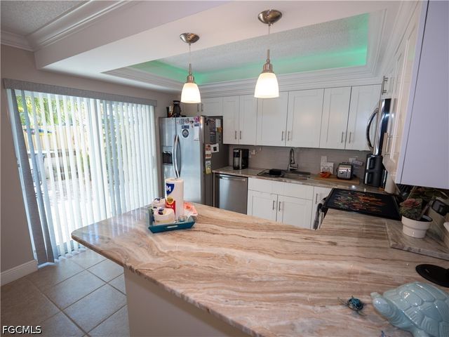 1727 Park Meadows DR 2, Fort Myers, FL 33907