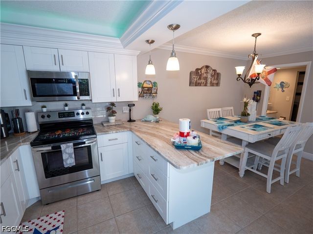 1727 Park Meadows DR 2, Fort Myers, FL 33907