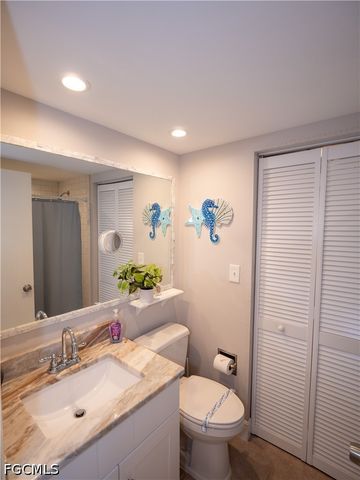 1727 Park Meadows DR 2, Fort Myers, FL 33907