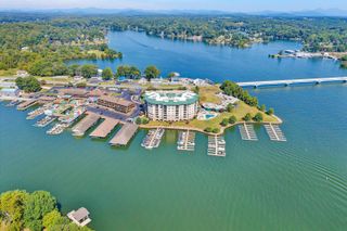 100 Bridgewater Pointe Pl Unit 505, Moneta, VA 24121