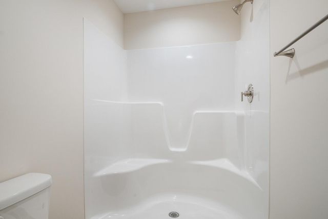 6139 Warren Newcomb DR, Fairlawn, VA 24141