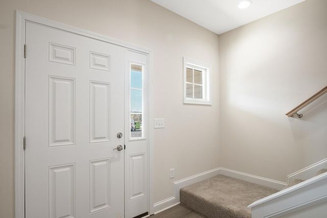 6139 Warren Newcomb DR, Fairlawn, VA 24141