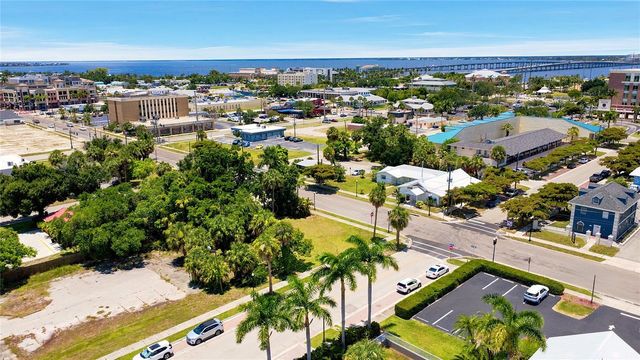 261 E OLYMPIA AVENUE, Punta Gorda, FL 33950