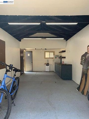 37967 2Nd St, Fremont, CA 94536