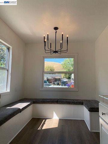 37967 2Nd St, Fremont, CA 94536