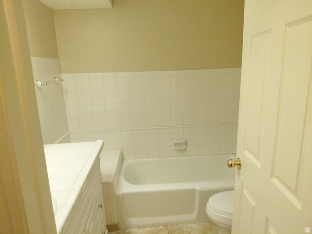 10504 S HIGHLINE CIR, South Jordan, UT 84095