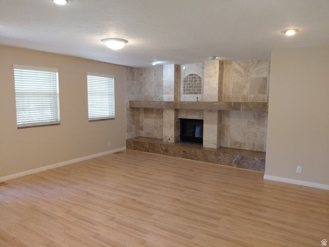 10504 S HIGHLINE CIR, South Jordan, UT 84095
