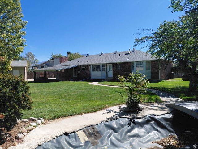 10504 S HIGHLINE CIR, South Jordan, UT 84095