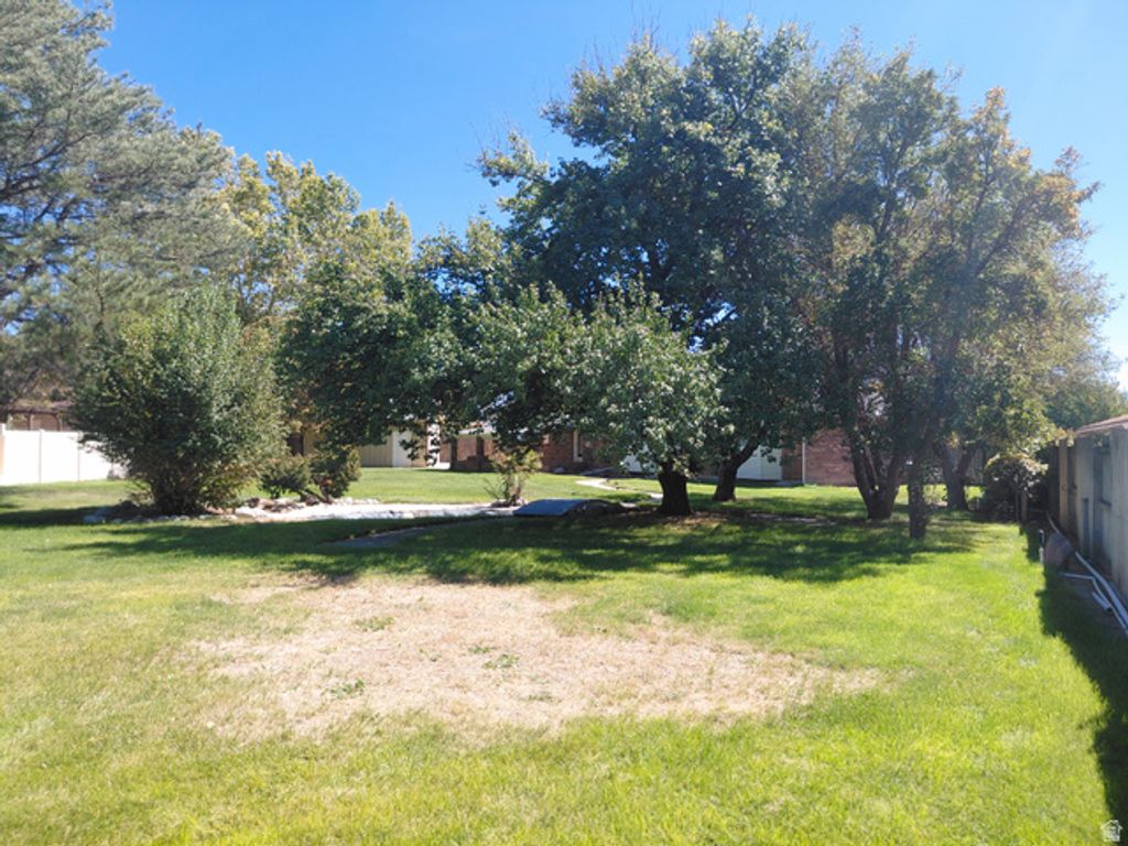 10504 S HIGHLINE CIR, South Jordan, UT 84095 — photo 5