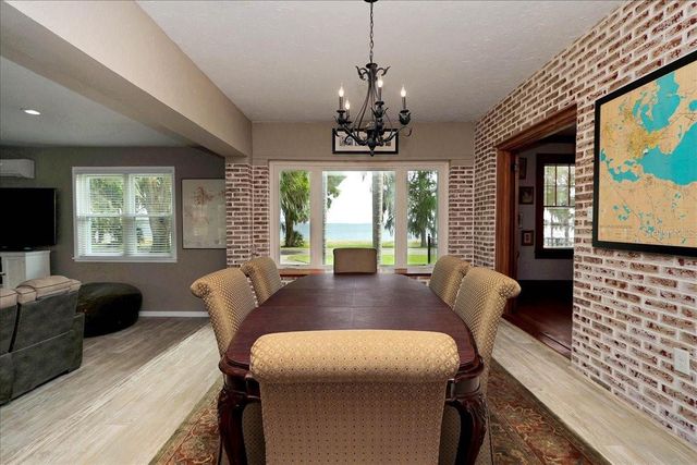 405 LAKESHORE DRIVE, Leesburg, FL 34748